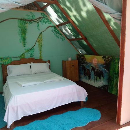 Pirate Drake Beach Hostel & Tour Company Drakes Bay Buitenkant foto